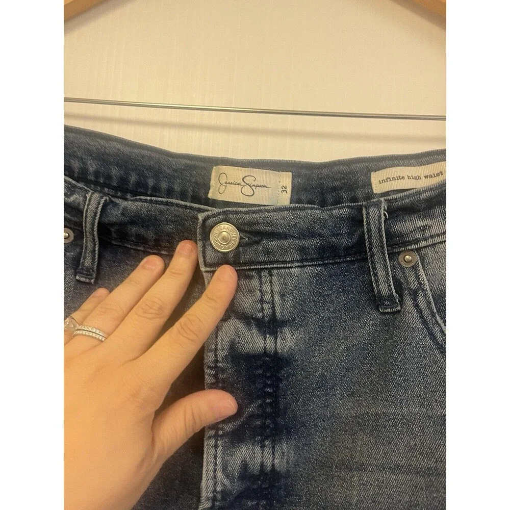 Jessica Simpson Infinite High-Waist Cut Off Jean Shorts - Size 32 Knit‎ Patch